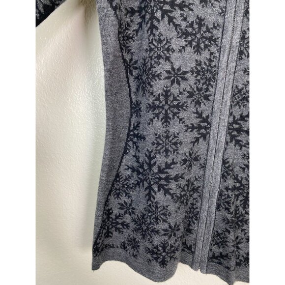 NEW Neve Designs Maya Full Zip Sweater Women Small Gray Wool Blend Snowflake - Picture 11 of 16